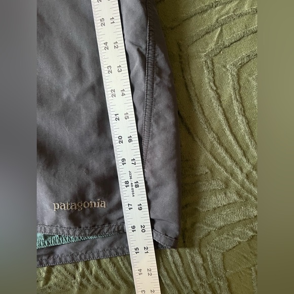 Patagonia men’s cargo shorts color gray size 36 waist - Picture 7 of 7